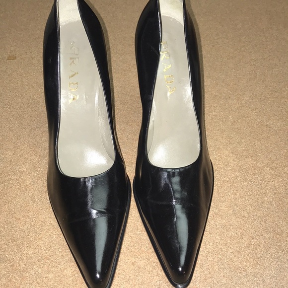 Prada Pumps - Picture 2 of 8